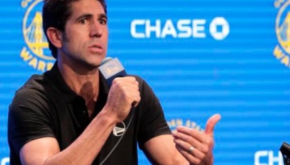 开云kaiyun平台-19胜4负联盟第一！勇士重返巅峰 迈尔斯功不可没