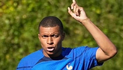 开云体育官网-西媒：巴黎希望出售姆巴佩 愿意与皇马谈判